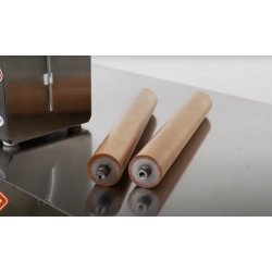 Laminadora con rodillos de madera para pasta o repostería artesana RSF40