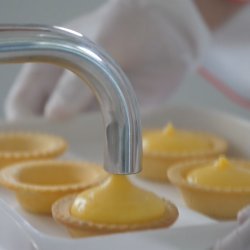 Inyectora dosificadora llenadora de engranajes eléctrica para pastelería y gastronomia con tolva 8,5 L