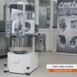 Amasadora de brazos industrial Conti 50 Kg con variador de velocidad y panel táctil
